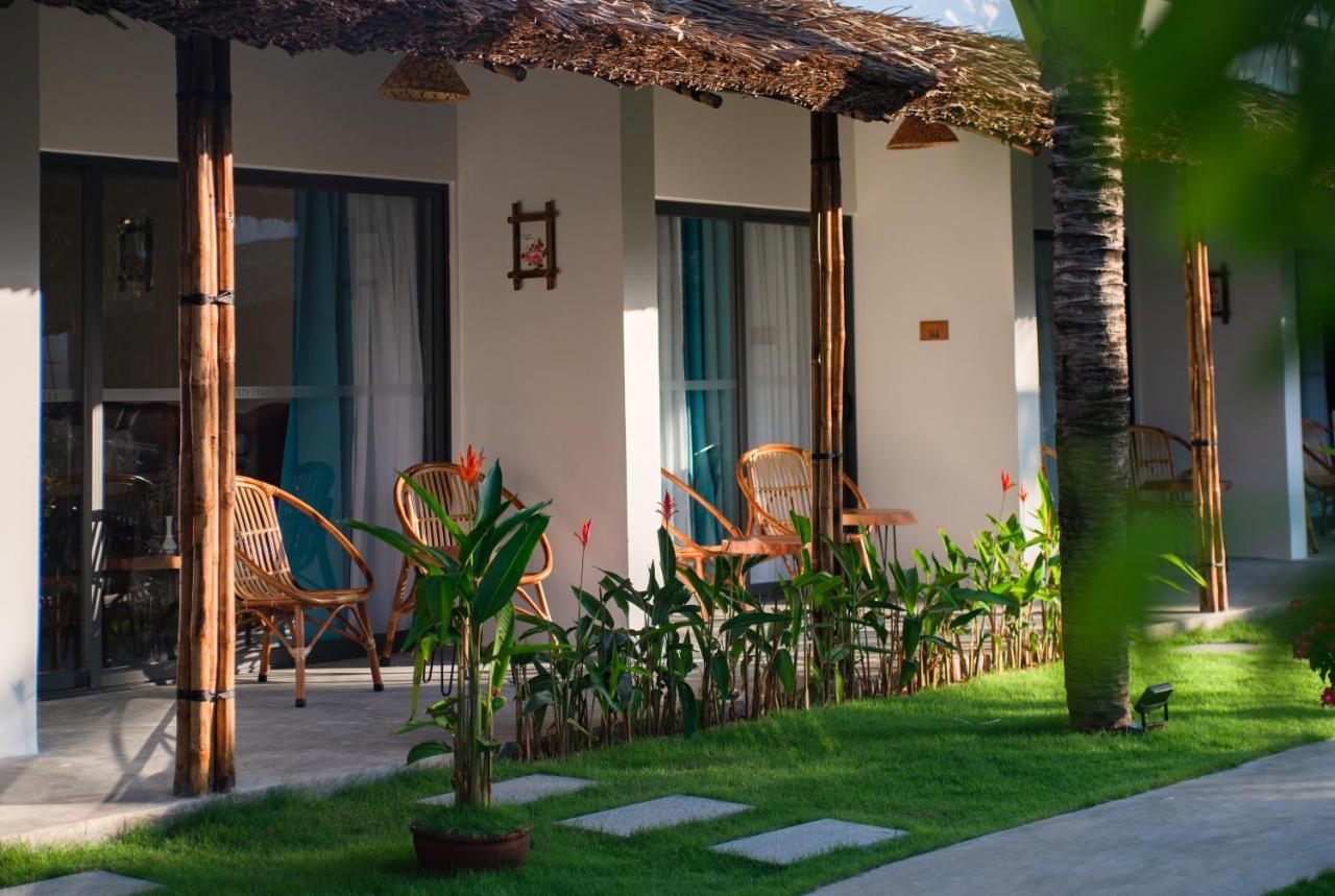 Sala Tuy Hoa Beach Hotel Bagian luar foto