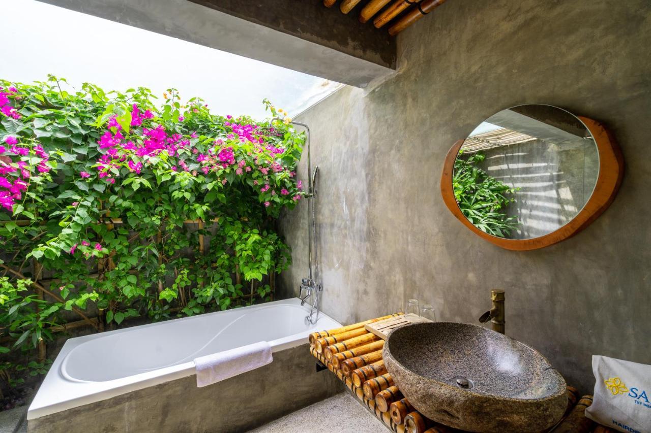 Sala Tuy Hoa Beach Hotel Bagian luar foto