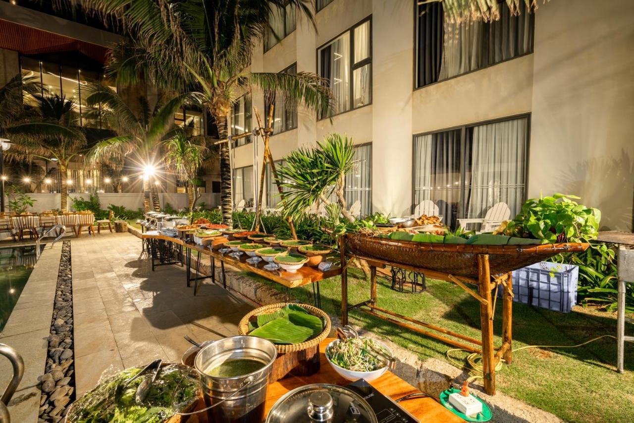 Sala Tuy Hoa Beach Hotel Bagian luar foto