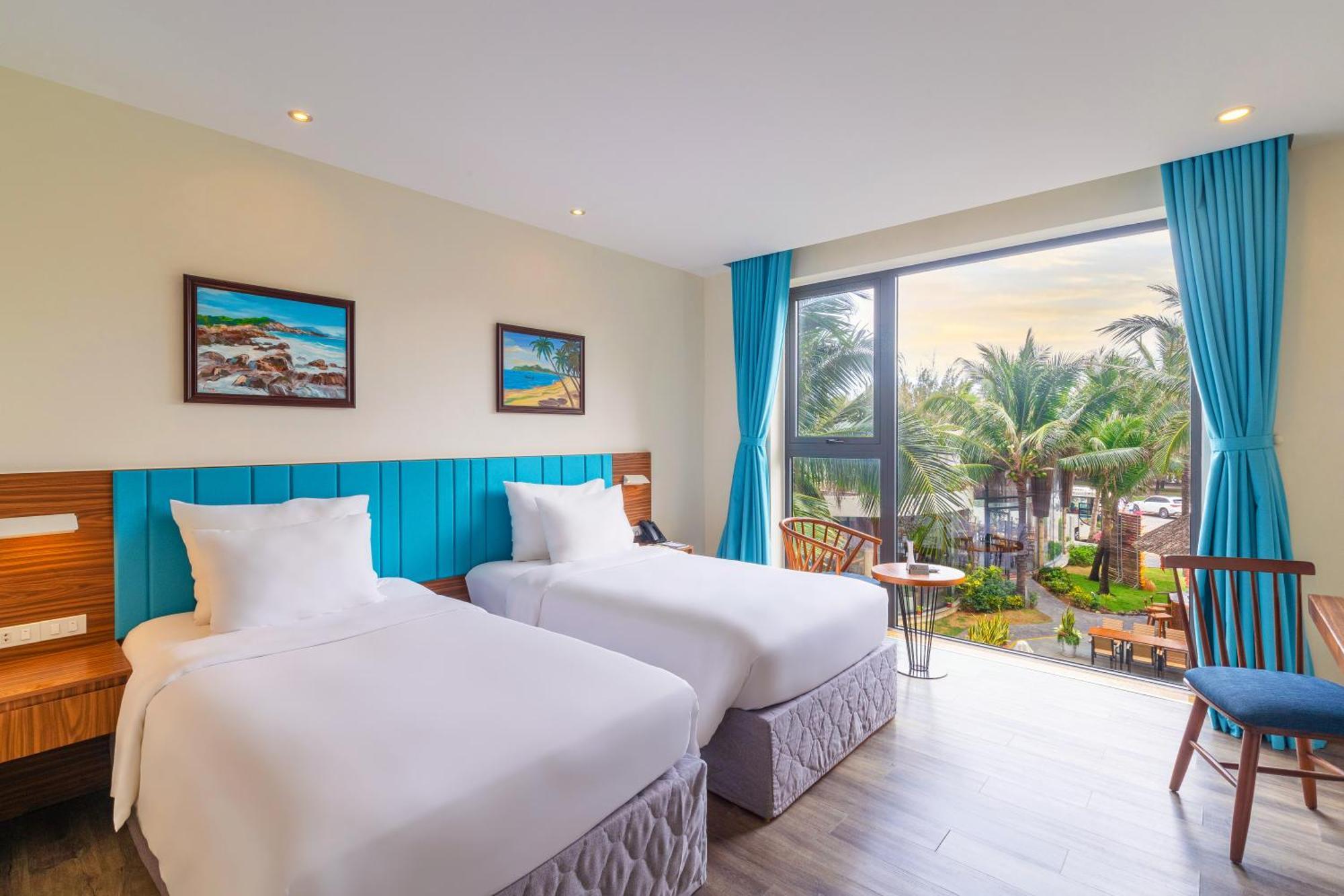 Sala Tuy Hoa Beach Hotel Bagian luar foto