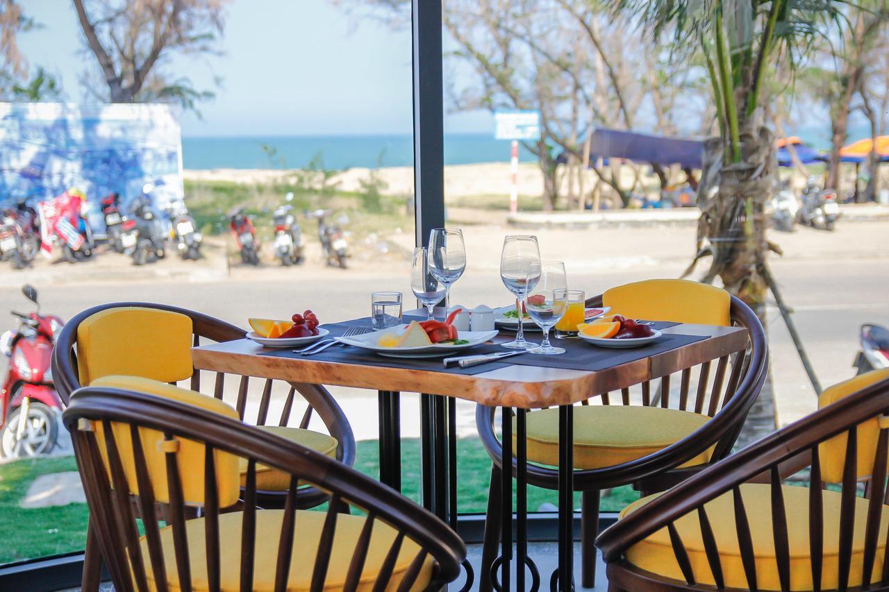 Sala Tuy Hoa Beach Hotel Bagian luar foto