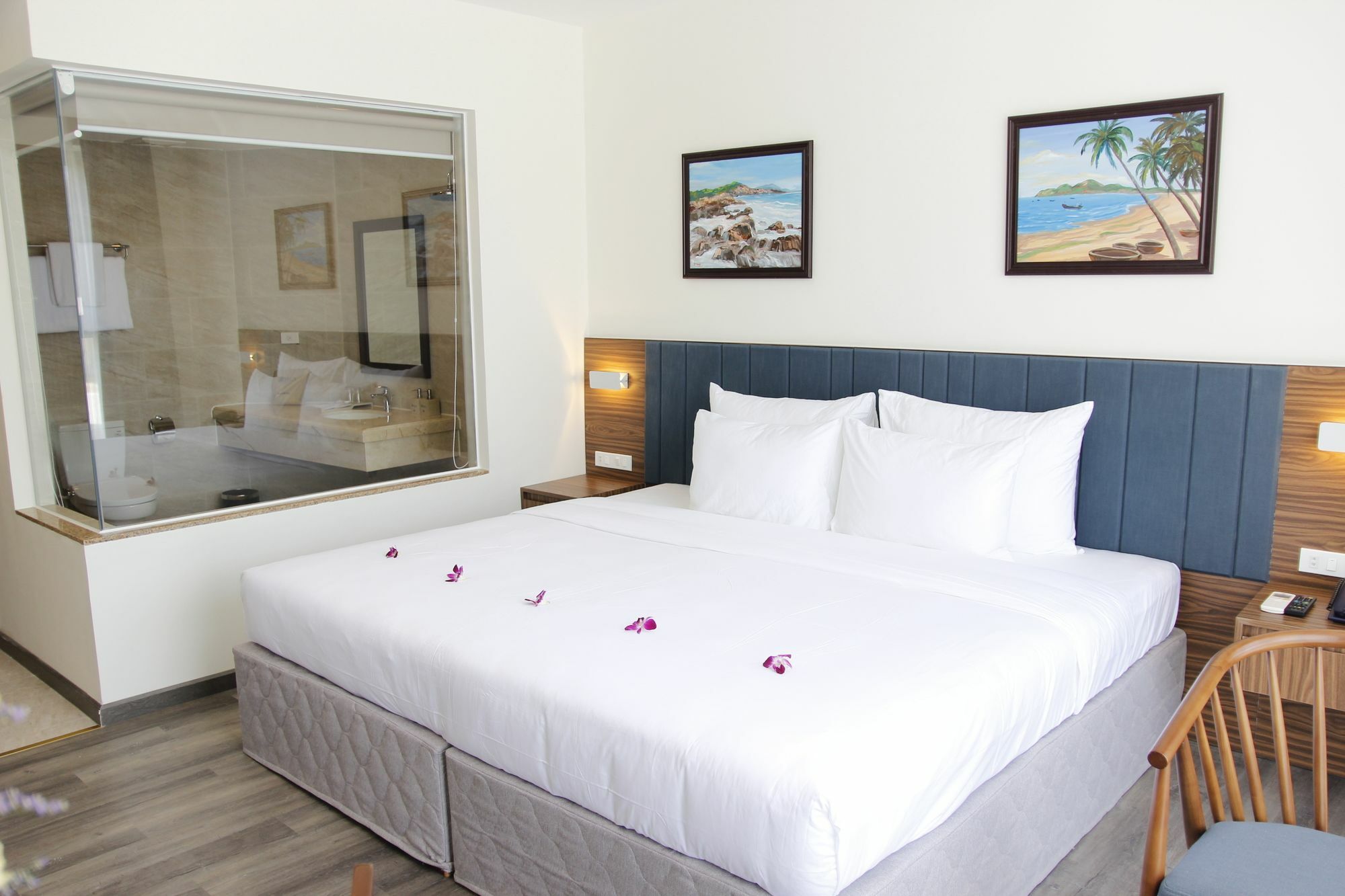 Sala Tuy Hoa Beach Hotel Bagian luar foto