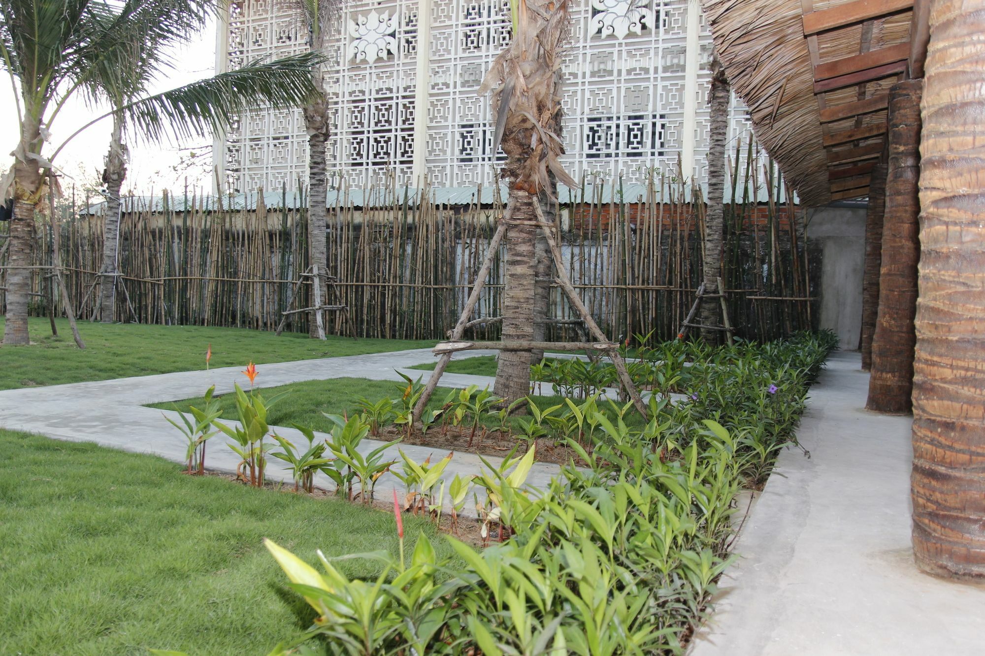 Sala Tuy Hoa Beach Hotel Bagian luar foto